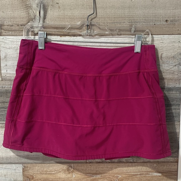 Lululemon Pace Rival skirt  Size 6 discontinued length Back: 13” Front: 12” - Picture 2 of 5